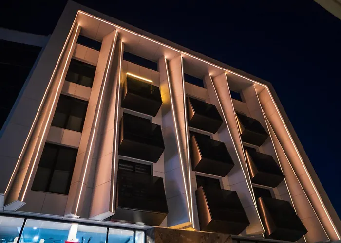 Raam Luxury Suites