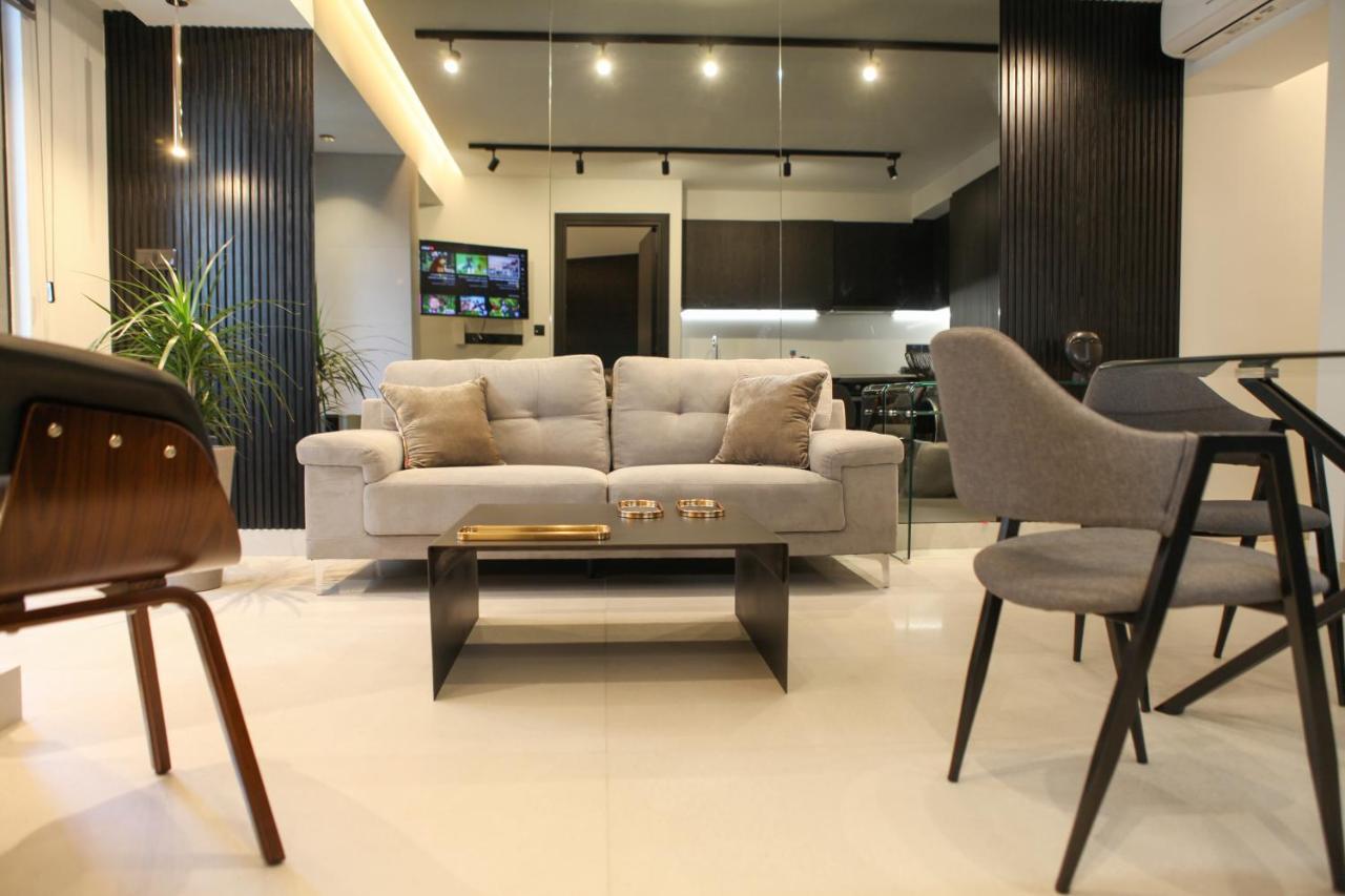 Raam Luxury Appartement Larnaca