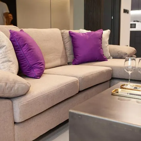 Raam Luxury Suites Larnaca Extérieur photo