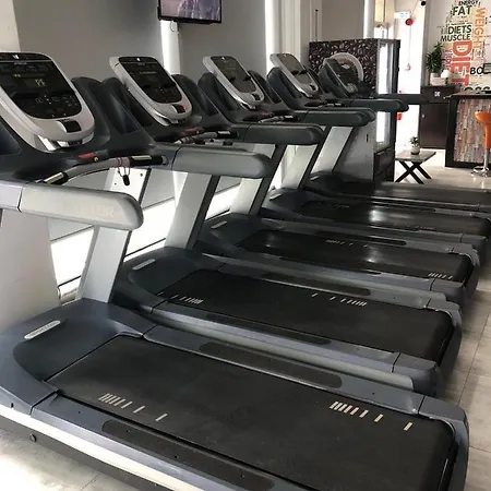 Raam Luxury Suites Larnaca Extérieur photo
