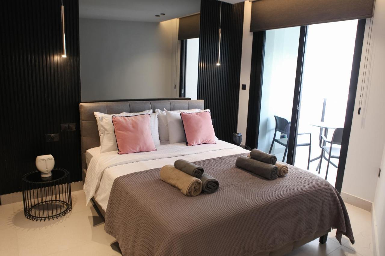 Raam Luxury Apartment
